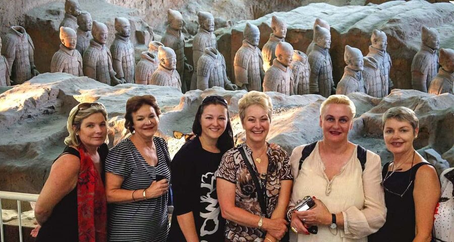 Xi'an: Terracotta Army, Lunch, City Wall, Pagoda, Bazaar - Small practical details that improve the day