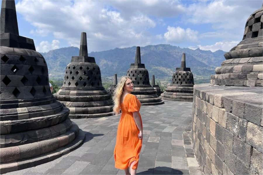 Yogyakarta: Borobudur Climb-up & Prambanan Temple Day Tour - Key points to know before you book