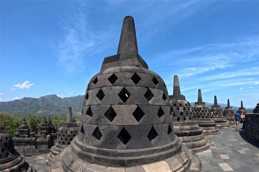 Yogyakarta: Borobudur Climb-up & Prambanan Temple Day Tour - Climbing Borobudur, not just viewing it