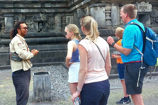 Yogyakarta: SUNRISE Above Cloud & Explore UNESCO Temples w/ GUIDE - Who should book this experience?